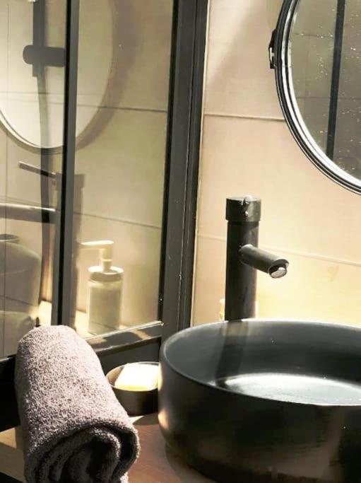 Appartement Climatise Avec Terrasse Tout Equipe A 5Min De La Gare St Charles Marseille Ngoại thất bức ảnh