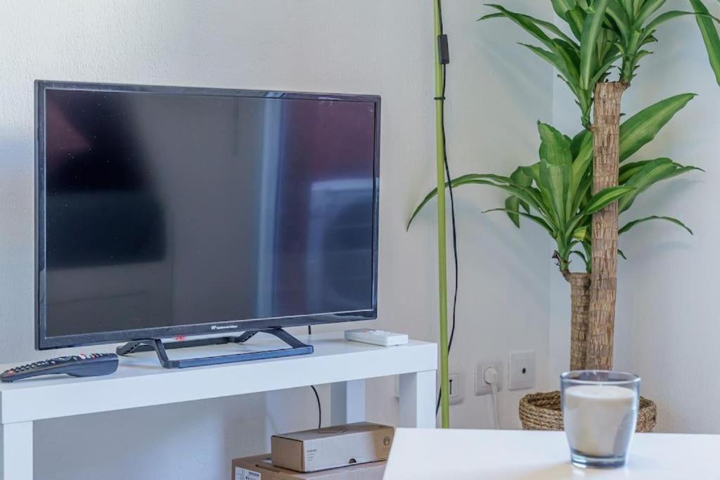 Appartement Climatise Avec Terrasse Tout Equipe A 5Min De La Gare St Charles Marseille Ngoại thất bức ảnh